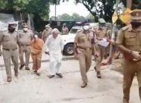 Elderly couple rescued by police.