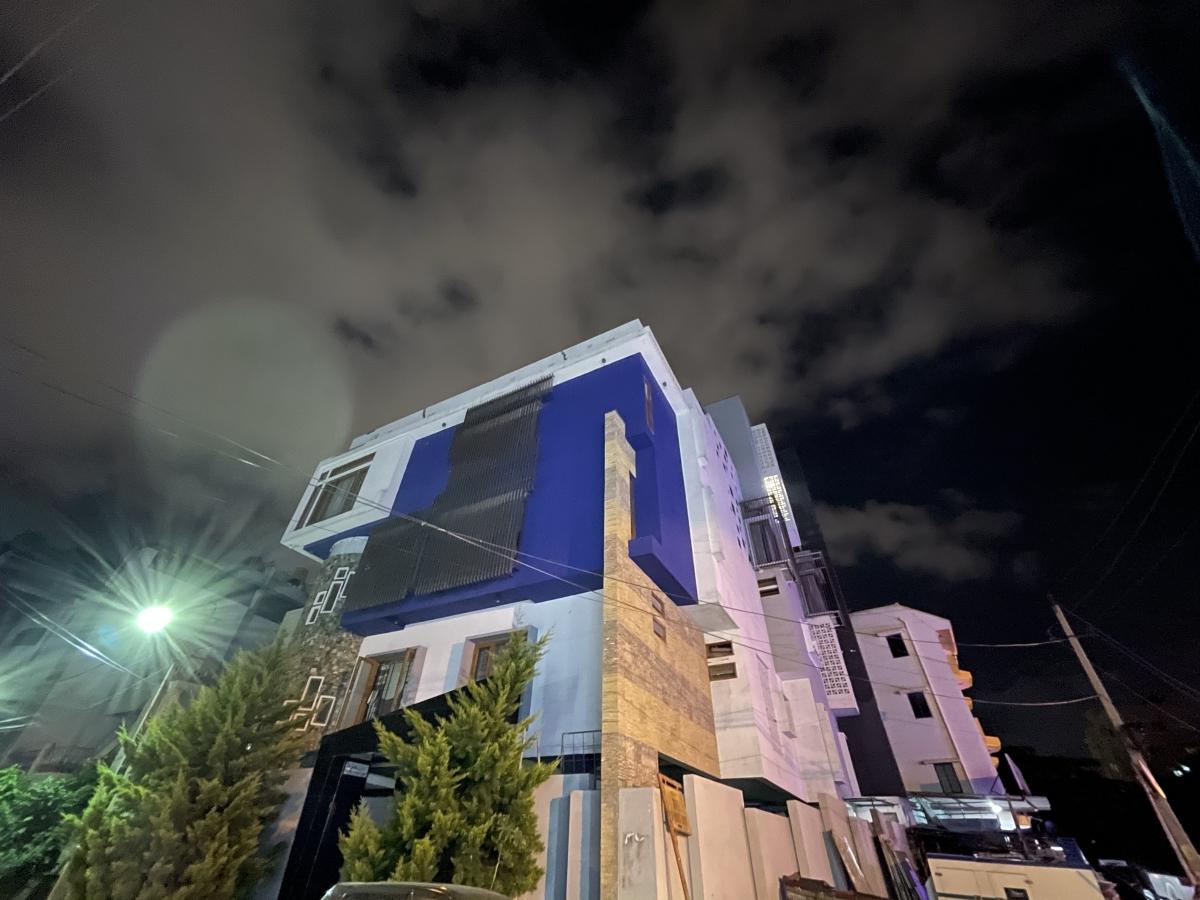 iPhone 12 Pro Max camera sample: