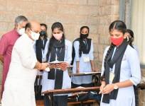 High schools, pre-university colleges opened in Karnataka from today, crowd of students.