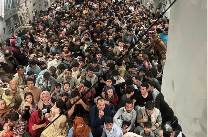 US Air Force C-17 Globemaster meant for 300 passengers carried 640 Afghan evacuees on Aug 15 US Aircraft C-17 Globemaster meant for 300 passengers has carried up to 800 Afghan evacuees so far