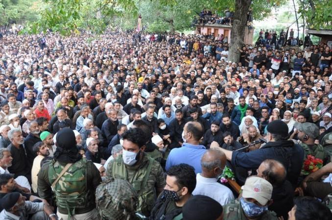 J&K's Muharram procession in photos; Kashmir not under lockdown [proof here]