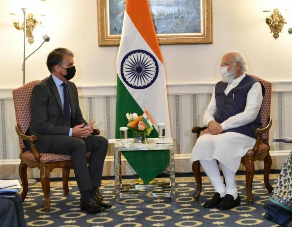 PM Modi with First Solar CEO PM Modi with First Solar CEO
