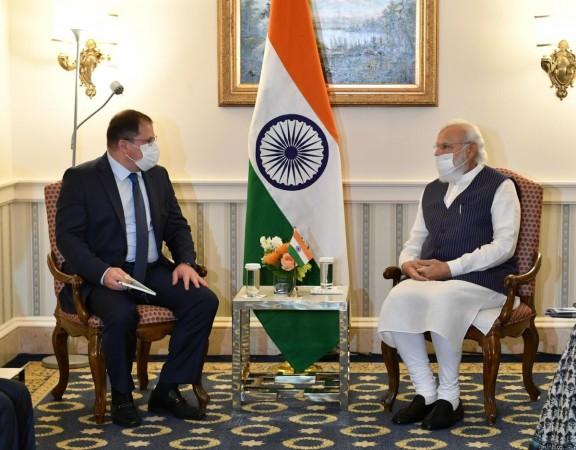 PM Modi with Qualcomm CEO PM Modi with Qualcomm CEO