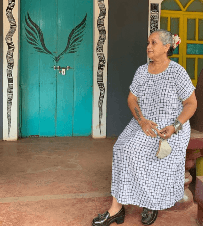 Manjari Varde lives in Goa and is known for her Aumakshar calligraphic art Manjari Varde lives in Goa and is known for her Aumakshar calligraphic art