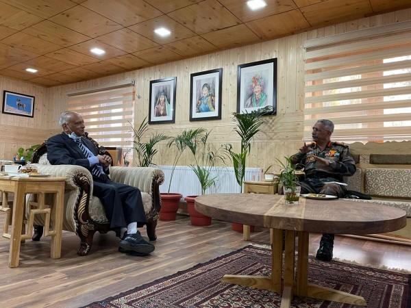 Chief Army meeting with LG Ladakh