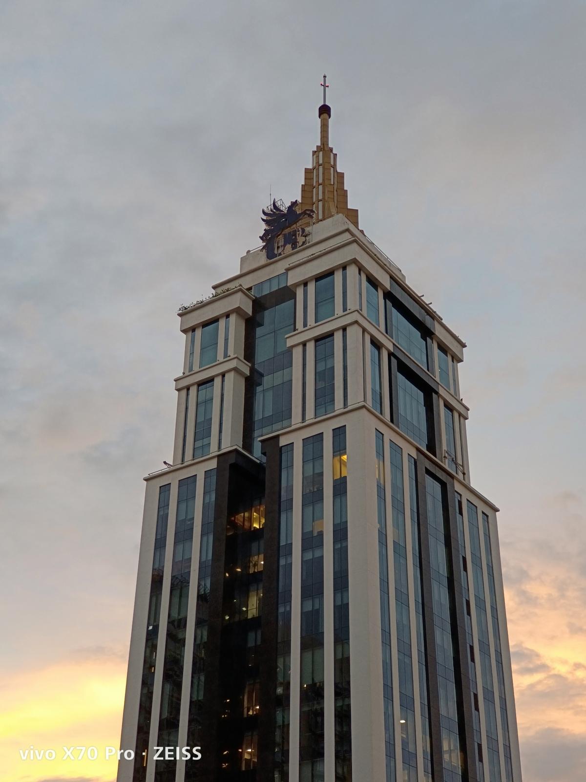 Vivo X70 Pro camera sample: 2X Vivo X70 Pro camera sample