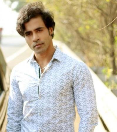 Actor and entrepreneur Ruhaan Rajput is a man with diversified skills. Here's how he attains a healthy work-life balance