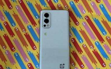 OnePlus Nord 2 x PAC-MAN Edition hands-on