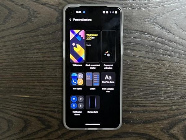 OnePlus Nord 2 x PAC-MAN Edition hands-on OnePlus Nord 2 x PAC-MAN Edition hands-on