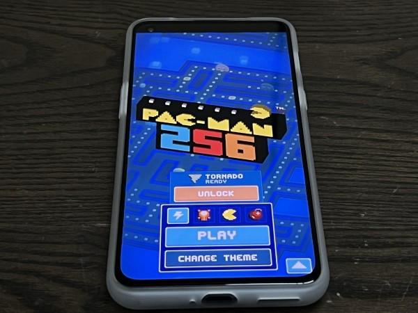 OnePlus Nord 2 x PAC-MAN Edition hands-on OnePlus Nord 2 x PAC-MAN Edition hands-on