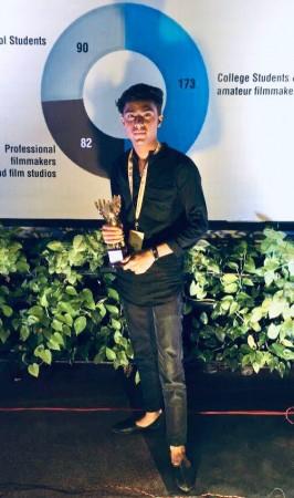 Acclaimed director Rishi Nikam provides a platform for artists to showcase their talent