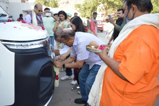 Jaipur Foot mobile van to help differently-abled now in Rajasthan Jaipur Foot mobile van to help differently-abled now in Rajasthan; chief guest gets prosthetic limbs
