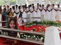 Tamil Nadu Chief Minister O Panneerselvam with cabinet ministers pay homage to J. Jayalalithaa