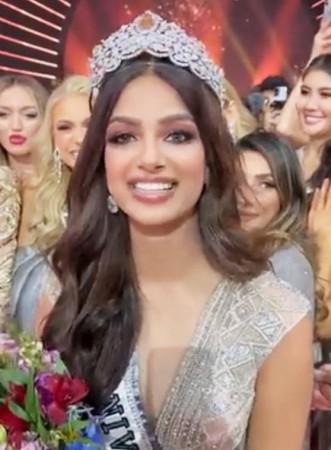 India's Harnaaz Sandhu crowned Miss Universe 2021