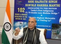 Defence Minister inaugurates 2 bridges in J&K's Sonamarg
