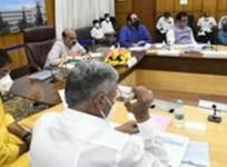 Clear Bengaluru roads of potholes in 15 days: K'taka CM