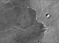 NASA's MRO Finds Water Flowed on Mars Longer Than Previously Thought(Credits: NASA/JPL-Caltech/MSSS)