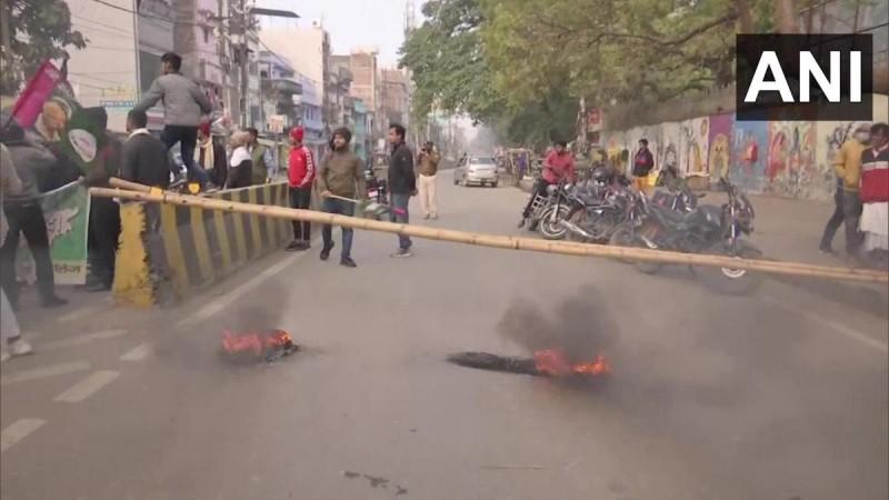 Image: ANI RRB protests