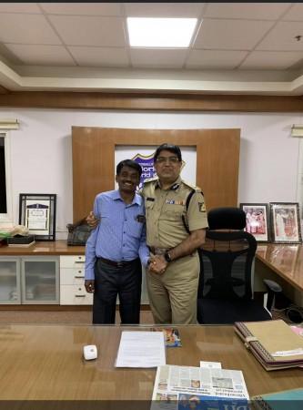 Bhaskar Rao, ADG of Police, Railways, Bengaluru, with MC Narayana Gowda Bhaskar Rao, ADG of Police, Railways, Bengaluru, with MC Narayana Gowda