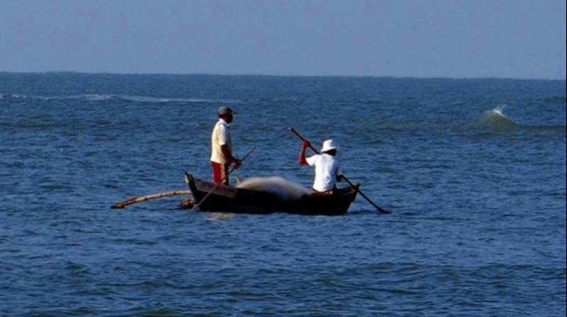 Sri Lankan Navy arrests 16 Indian fishermen