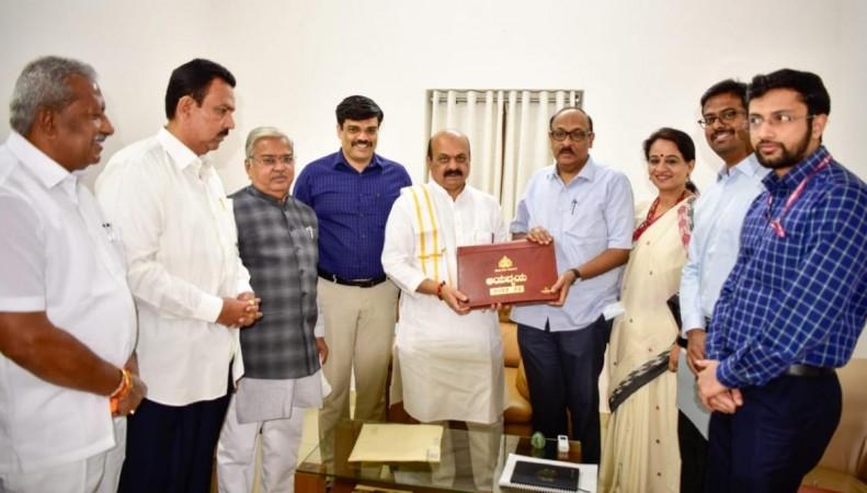 Bommai presents Budget 2022