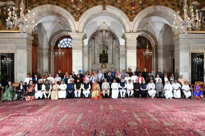 President Ram Nath Kovind, Vice President M. Venkaiah Naidu and Prime Minister Narendra Modi with the Padma Awardees at Rashtrapati Bhavan. President Ram Nath Kovind, Vice President M. Venkaiah Naidu and Prime Minister Narendra Modi with the Padma Awardees at Rashtrapati Bhavan