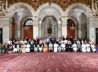 President Ram Nath Kovind, Vice President M. Venkaiah Naidu and Prime Minister Narendra Modi with the Padma Awardees at Rashtrapati Bhavan