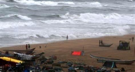 TN beefs up security along coast as refugees land from Sri Lanka