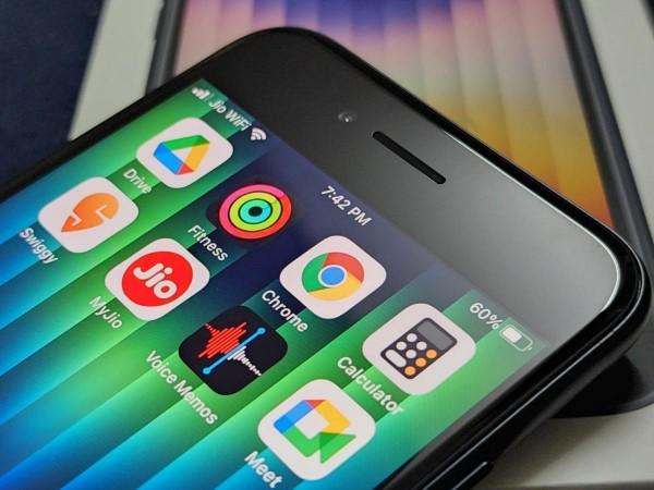 iPhone SE 2022 review iPhone SE 2022 review