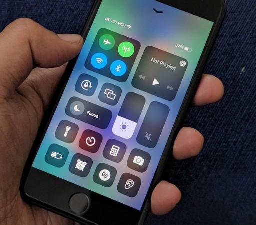 Apple brings back battery percentage icon in latest iOS beta; users ...