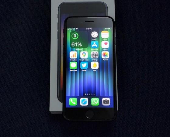 iPhone SE 2022 review iPhone SE 2022 review