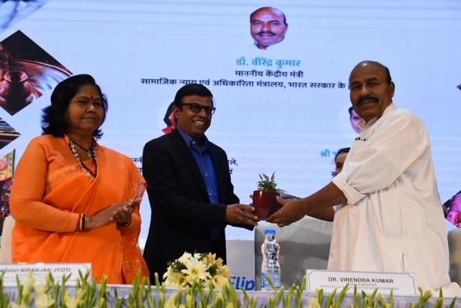 Sadhvi Niranjan Jyoti, Minister for State for Consumer Affairs, Food & Public Distribution & Rural Development, Govt of India (1) along with Rajneesh Kumar, Chief Corporate Affairs Officer, Flipkart Group (2) and Honorable Minister Shri. Dr. Virendra Kumar, Hon'ble Union Cabinet Minister for Social Justice & Empowerment, Govt. of India (3). Flipkart Foundation
