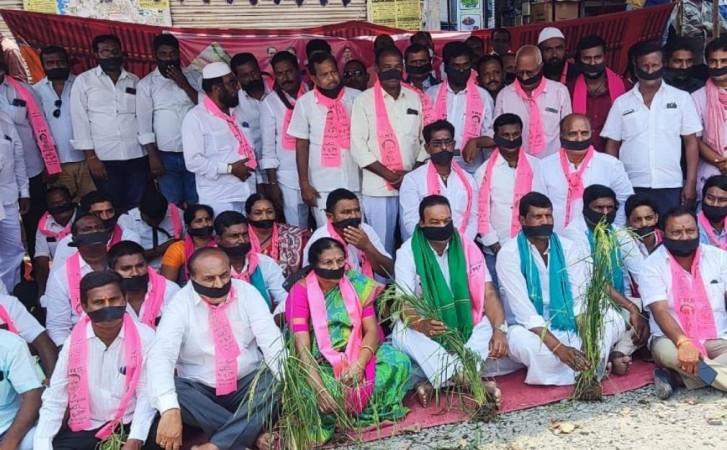 TRS intensifies protest over paddy procurement TRS intensifies protest over paddy procurement