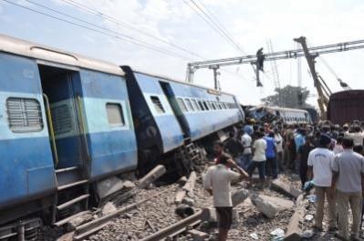 Five passengers run over by train in Andhra - IBTimes India