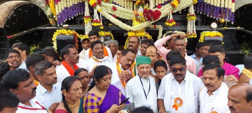 Quran recital at Channakeshava temple fair Channakeshava temple fair