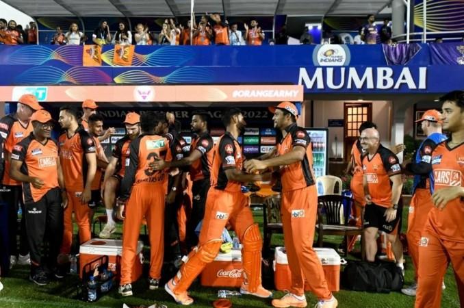 IPL 2022: Tripathi, Markram fifties help Sunrisers Hyderabad beat Knight Riders by seven wickets .(Credit : IPL/twitter) Sunrisers Hyderabad