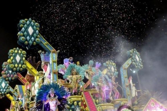 Brazil's carnival returns after 2-yr suspension