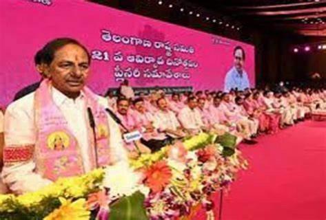 Modi engaged in polarisation to hide failures, says KCR