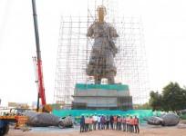 4,000 kg sword to be fixed to Kempe Gowda statue at B'luru International Airport.