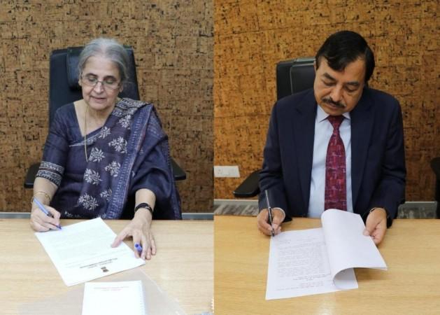 Members of J&K Delimitation Commission signing final report Delimitation commission