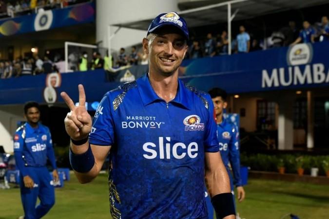 IPL 2022: Gujarat Titans lose nerve as Mumbai Indians win by 5 runs in close finish. IPL 2022: Gujarat Titans lose nerve as Mumbai Indians win by 5 runs in close finish