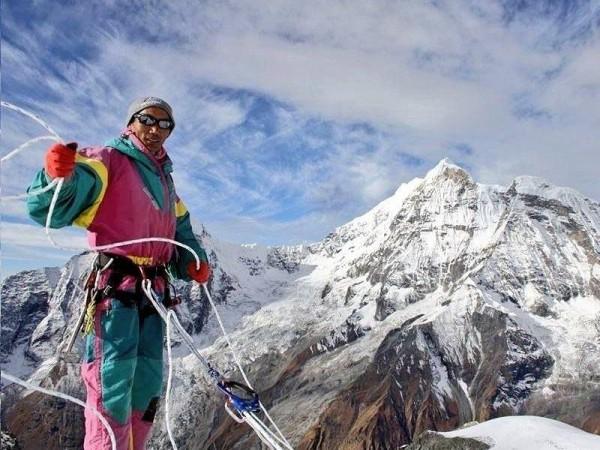 Nepal's Kami Rita climbs Mt Everest for 26th time, sets new world record Nepal's Kami Rita climbs Mt Everest for 26th time, sets new world record