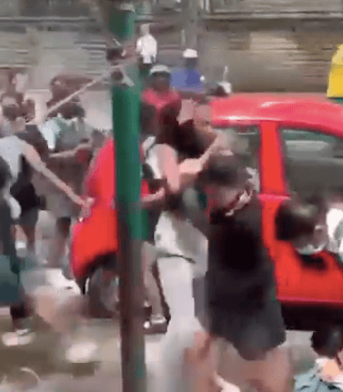B'luru Bishop Cotton Girls' School students fight