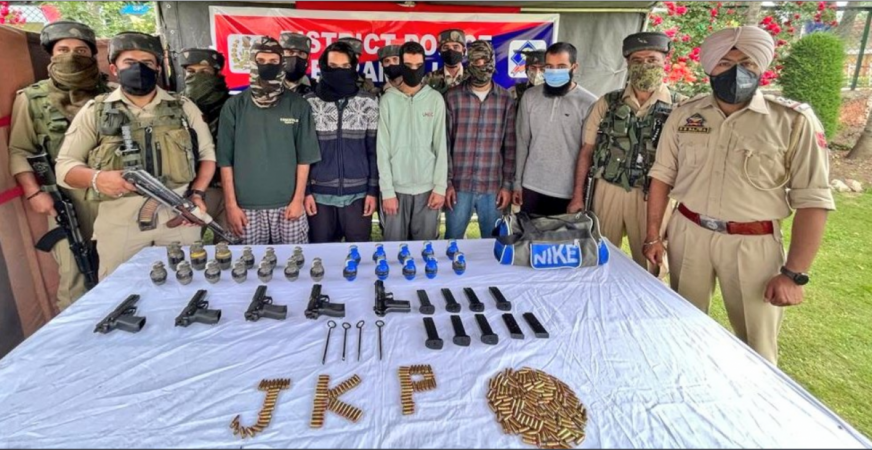 /terrorists arrested in Baramulla wine shop attack