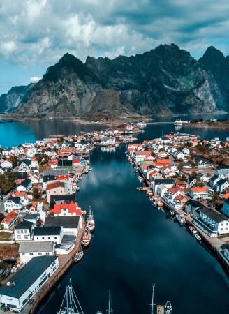 Top 10 Destinations for a Summer Break. Top 10 Destinations for a Summer Break.