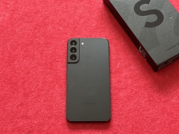 Samsung Galaxy S22 review Samsung Galaxy S22 review