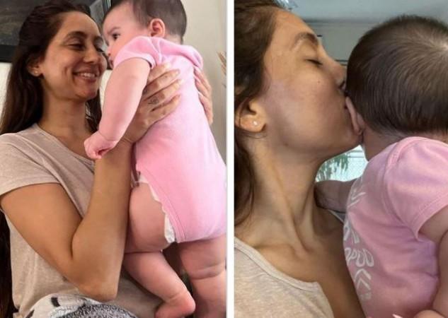 Anusha Dandekar with daughter Anusha Dandekar with daughter