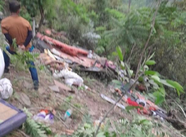 Bus full of passengers fell into a gorge on Yamunotri National Highway; 24 killed many injured Bus full of passengers fell into a gorge on Yamunotri National Highway; 24 killed many injured