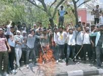 Protests against 'Agnipath' continue for third day in Rajasthan.
