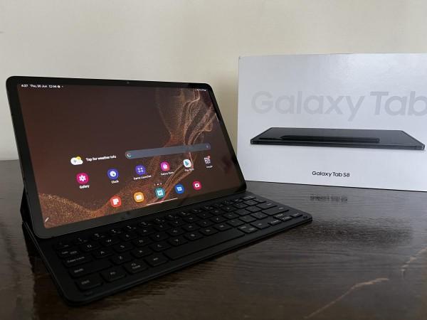 Samsung Galaxy Tab S8 Review